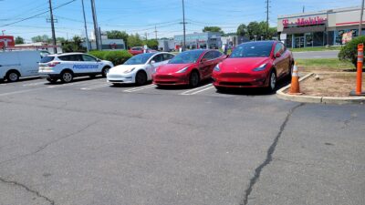 Tesla Service Center in Springfield, New Jersey 01 – 7 év hajtáslánc garancia a 2026-os modellévtől