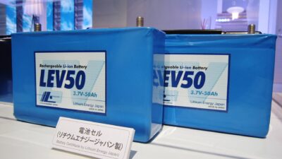 Lithium Energy Japan LEV50 Rechargeable Li-ion battery cell in Tokyo Motor Show 2011 – BYD Da Han: 1000 km hatótáv és 5 perces töltés