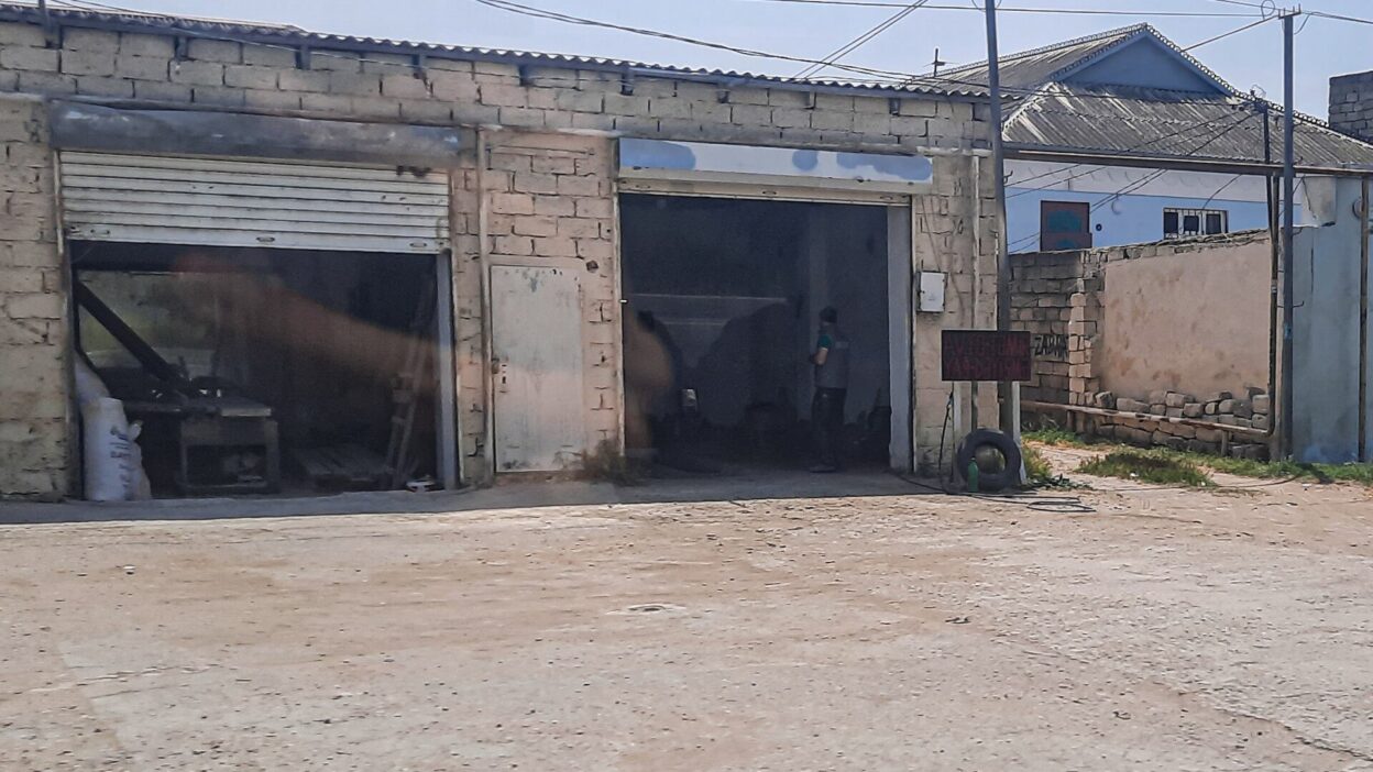 Car repair shop in Zabrat (65588) – Drágul a Tesla kerék- és gumiabroncs-védelmi csomagja