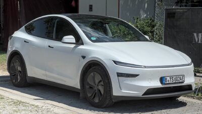 Tesla Model Y (2025) MYLE Festival 2025 DSC 9565 – FSD segítségével vezet újra egy sclerosis multiplexes sofőr