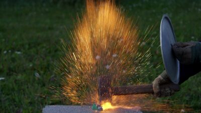 Li-ion battery explosion – Michigani gyárban készülnek a Tesla energiatároló akkumuláto