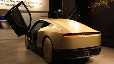 CybercabSTHLM2406 – Musk szerint minden jövőbeli autóban Starlink lesz majd