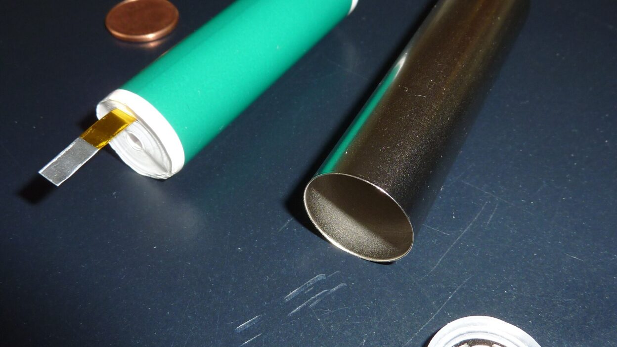 Lithium-Ion Cell cylindric – Szilárdtest akkumulátor: az LGES szerint még évekbe telik