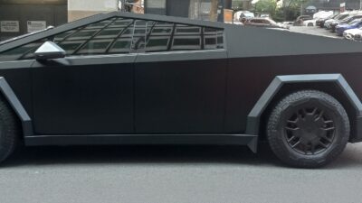 Tesla Cybertruck 003 – A Tesla megszüntette saját autófóliázási szolgáltatását