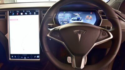 Tesla Model X interior, Sydney-Martin Place, 2018 (01) – Tesla Preferred Routes: nem kell hozzá a nyári frissítés