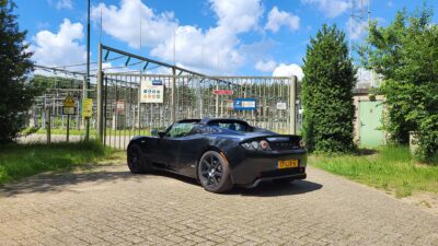 Nederlandse Tesla Roadster Signature 250 – Franz von Holzhausen: a Tesla Roadster nagyon hamar jön
