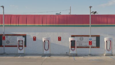Tesla Supercharger Inyokern California 2026 dllu – Kérdéses Supercharger-szavazás: nem a legtöbb voksot kapott