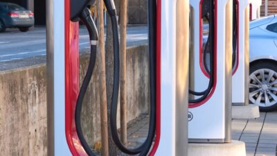 Tesla - Innsbruck Supercharger-charging point full PNr°0764 – Tesla töltés Magyarországon: teljes útmutató kezdőknek