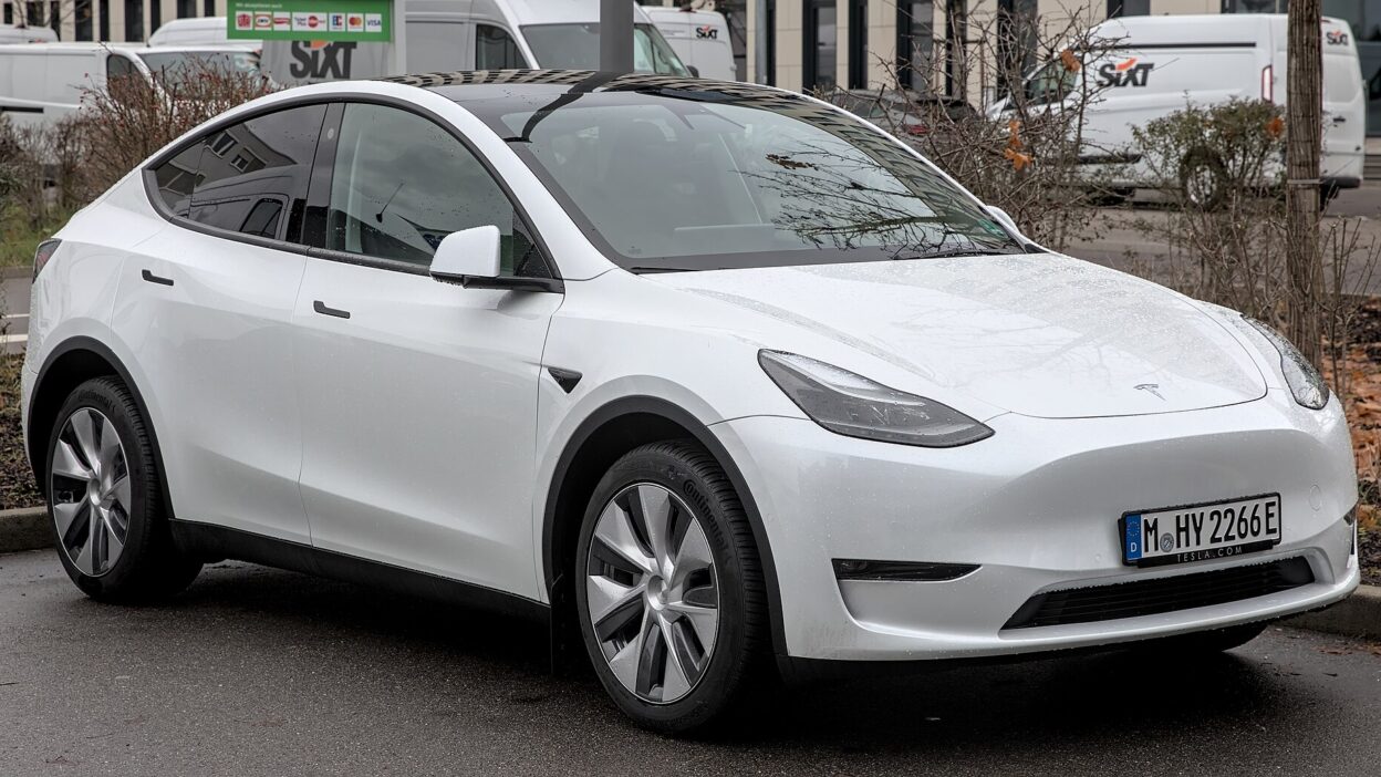 Tesla Model Y 1X7A6211 – V2L funkciót kapott a Model Y Premium, de nem minden példány