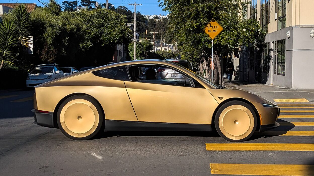 Tesla Cybercab – kormány nélküli robotaxi