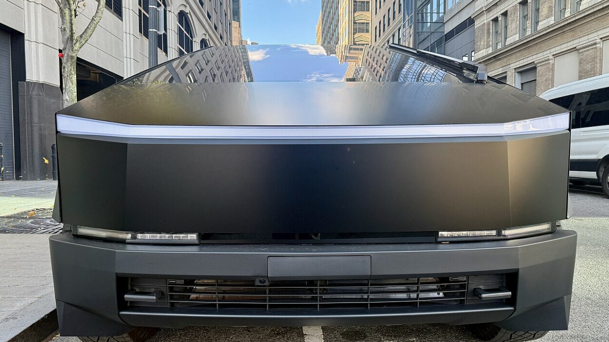 Tesla Cybertruck - 07 – Cybertruck és Powerwall: 3 nappal hosszabb otthoni tartalék