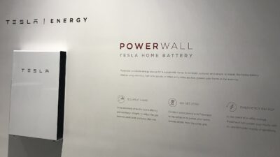 Batterie Powerwall de Tesla – FSD frissítés: ezt tartalmazza a Tesla 2026.27.11
