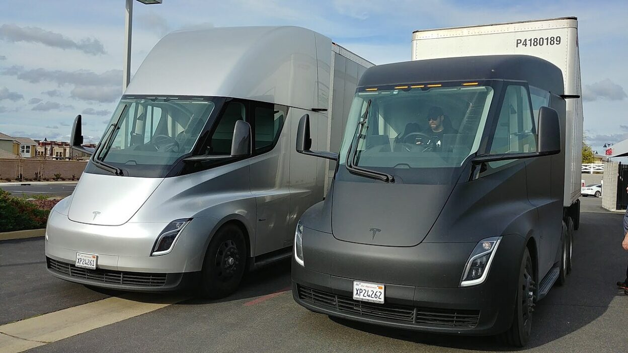 Tesla Semi 5 – HMD Trucking 50 Tesla Semi megrendelése: "csoda" az üzleti s