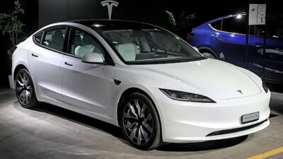 Tesla Model 3 (2023) Auto Zuerich 2023 1X7A1313 – Jövő héten tartja Cybercab bemutatóját a Tesla Aus