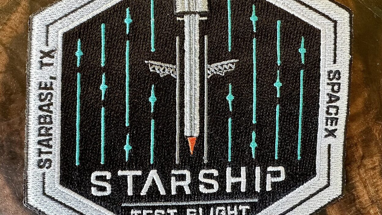 SpaceX Starship Test Flight Mission Patch (52926673153) – Starlink előrejelzés: 47 millió előfizetőt vár a Wells Fargo