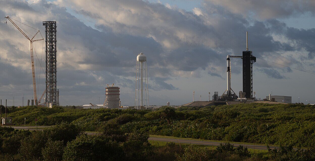 NASA’s SpaceX Crew-5 Preflight (NHQ202210040003) Cropped – Starship Flight 14: hat Föld körüli keringést terveznek