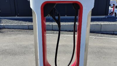 Tesla Supercharger in Norway (2023) – Tesla Megacharger Európa: 100 töltőállomás a Semi indulásáho