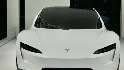 Tesla Roadster, Grand Basel 2018 03 – Késik a Tesla Roadster bemutatója, új dátum: október 15.