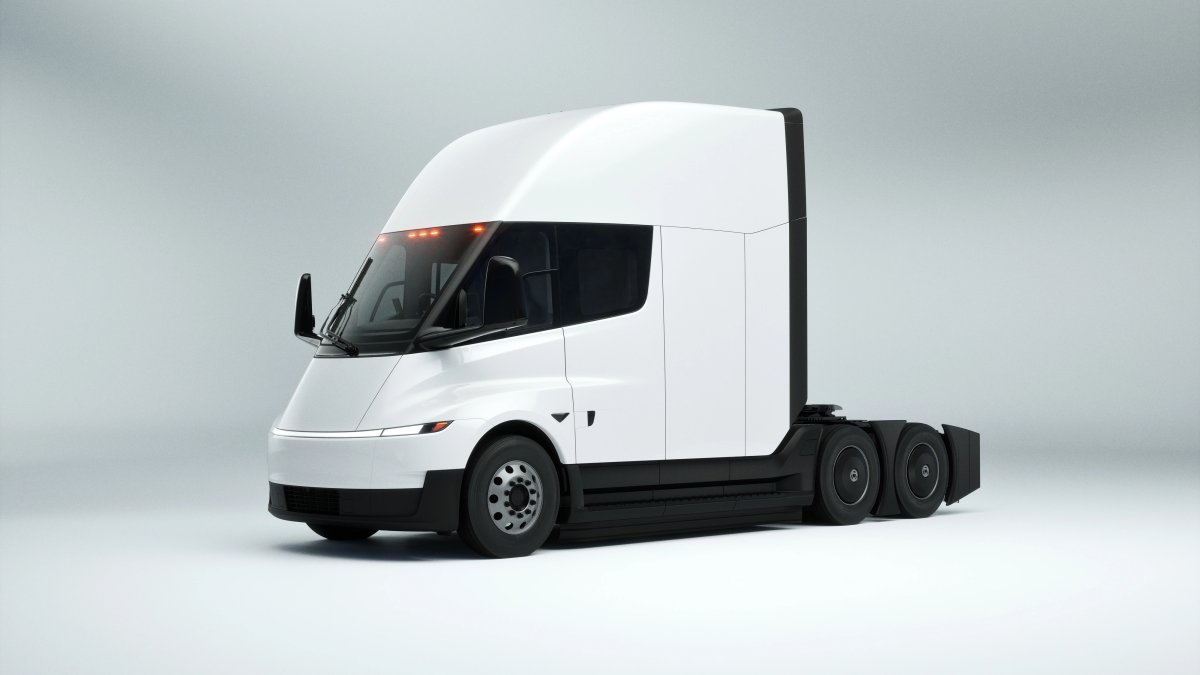 Tesla Semi gyár: márkás kamionok a megnyitó előtt