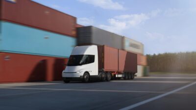 Tesla Semi: nincs emberi érintés a gyártás során