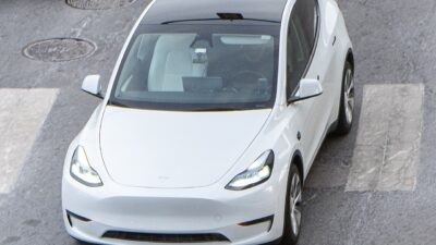 Tesla Model Y Washington DC Metro Area, USA (7) – United Airlines: NFL-mérkőzések a Starlink-es repülőgépeken